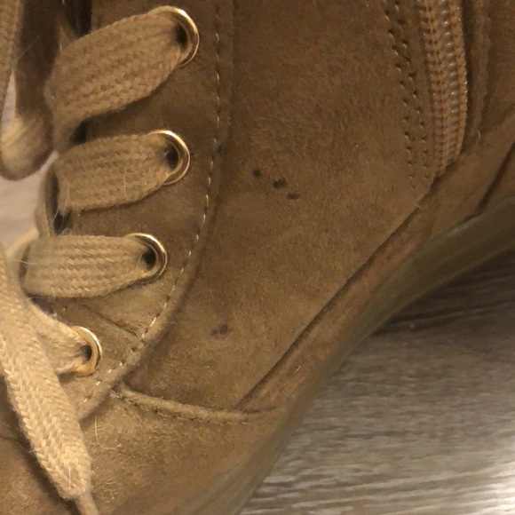 Guess Booties - Picture 5 of 6